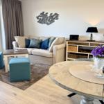 Wohn- und Schlafzimmer