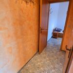 Freundlicher Eingangsbereich mit kurzer Verbindung zu allen Räumen der Ferienwohnung.