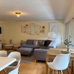 Wohn-/Essbereich mit offener Küche