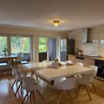 Wohn-/Essbereich mit offener Küche