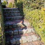 Treppe zur Wohnung (ebenerdiger Zugang vorhanden)...