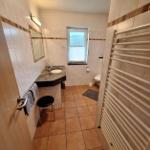 Bad mit Dusche / WC...