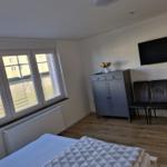 Schlafzimmer 1...