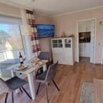 Wohnzimmer mit Smart-TV...