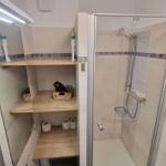 Badezimmer mit viel Stauraum...