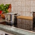 Herd mit Backofen für eigene Mahlzeiten