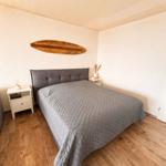 Boxspringbett im Wohnschlafzimmer (180x200cm) mit durchgehendem Topper