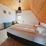 Schlafzimmer 1er Stock