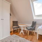 Schlafzimmer DG