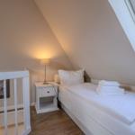 Schlafzimmer DG