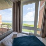 Bedroom with sea view and balcony