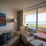 Living room with sea view and terrace