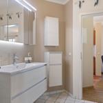 Badezimmer mit Dusche