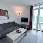 Wohn-Essbereich mit Couch