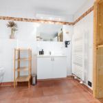 Badezimmer mit Saunabereich