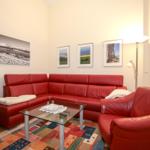 Wohnzimmer mit Sofa