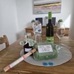 Eine kleine Aufmerksamkeit mit regionalen Produkten erwartet Sie im Appartement