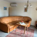 Couchgarnitur im Wohnraum