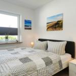 Doppelschlafzimmer (160x200 cm) im EG