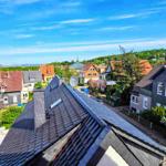 der Fensterblick verrät: 
Von hier sind es kurze Wege in die Stadt oder die Natur