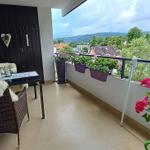 Balkon im Sommer (der Sonnenschirm steht im "Kabuff"
