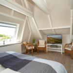 Schlafzimmer (180x200 cm) im DG