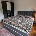 Schlafzimmer (2) mit Boxspringbett