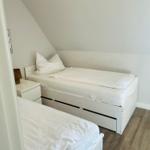 Schlafzimmer 1  - 2 Betten 90 x 190cm