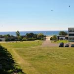 Herrlicher Ausblick vom Balkon über die Grünanlagen bis zur Ostsee am Südstrand Fehmarn.
