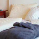 ... im Schlafzimmer