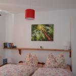 Schlafzimmer mit 2 getr. Matratzen