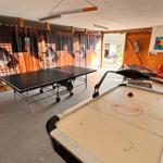 ... kostenfrei bei einer Partie Airhockey, Tischkicker oder Tischtennis vergnügen oder...
