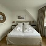 Schlafzimmer 1 mit Balkon