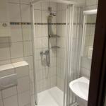 Bad mit Dusche