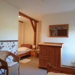 Schlafzimmer 3 mit Blick auf die Felder