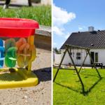 Kinder-Spielzeug auf Sand und Haus mit Schaukel im Garten.