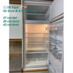 Kühlschrank mit TK-Fach für Vorräte, Maße 37x26x43 cm.