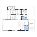 Apartment with three bedrooms, kitchen, bathroom, and covered terrace.