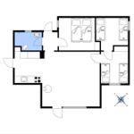 Apartment with four bedrooms, kitchen, and bathroom. Room layout with orientation.