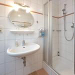 Badezimmer 1
