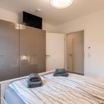 Schlafzimmer 1 mit Queensize Bett