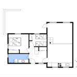 Wohnung mit zwei Schlafzimmern, Küche und Bad. Raumverteilung mit Kompass.