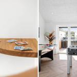 Spielzimmer mit Tischkarten und Spielzeug. Holztisch und Spielbereich.