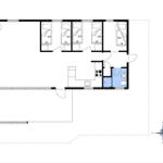 Wohnung mit fünf Schlafzimmern und Küche. Bad mit Dusche und Toilette.