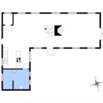 Einfache Grundrisszeichnung einer Wohnung mit Küche, Bad und Schlafzimmer.