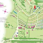 Lageplan des Camping- und Ferienparks Brilon mit Parkplätzen und Chalets.