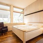 Schlafzimmer 1...