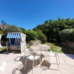 Terrasse mit Strandkorb