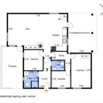 Wohnung mit Küche, Schlafzimmer, Bad und Terrasse. Flur und WC sind vorhanden.