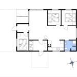 Apartment with three bedrooms, kitchen, and bathroom. Covered terrace available.